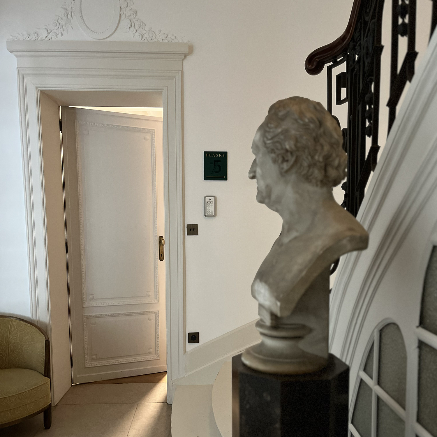 base-web-placekey-22 Flexible workspace for researchers in Brussels